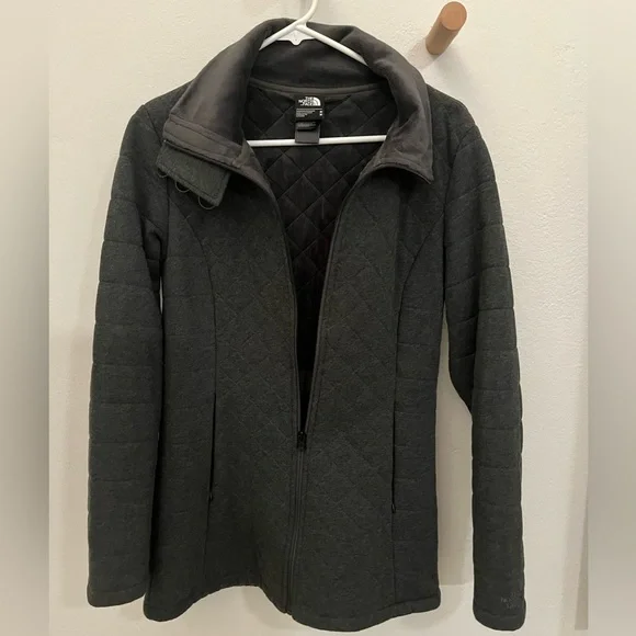 NORTH FACE Excellent North Face women grey jacket. - Picture 7 of 10